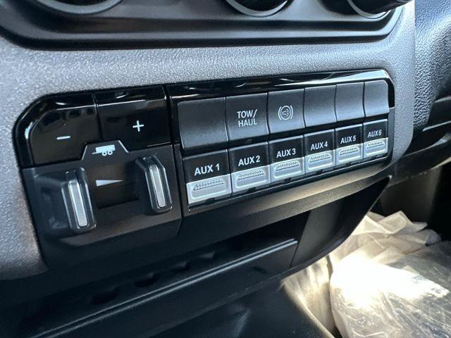 Used 2024 RAM 5500 Tradesman AWD/4WD image 15