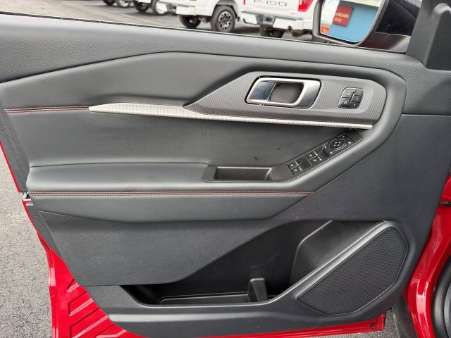 Certified 2025 Ford Explorer ST-Line w/ Premium Package image 11