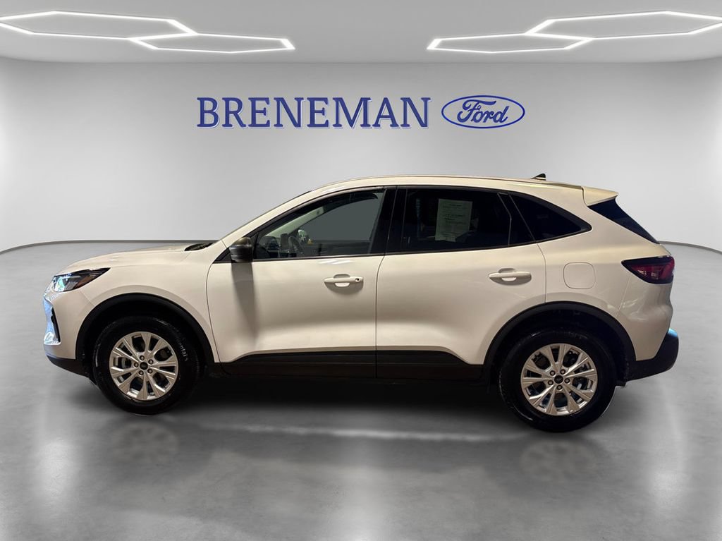 Certified 2025 Ford Escape Active AWD/4WD image 9