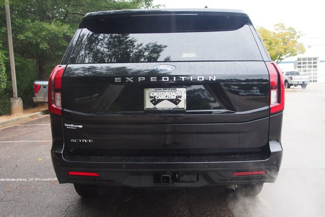 Certified 2025 Ford Expedition Active RWD image 6