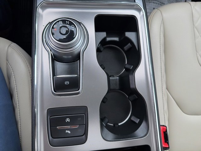 Certified 2024 Ford Edge Titanium image 23