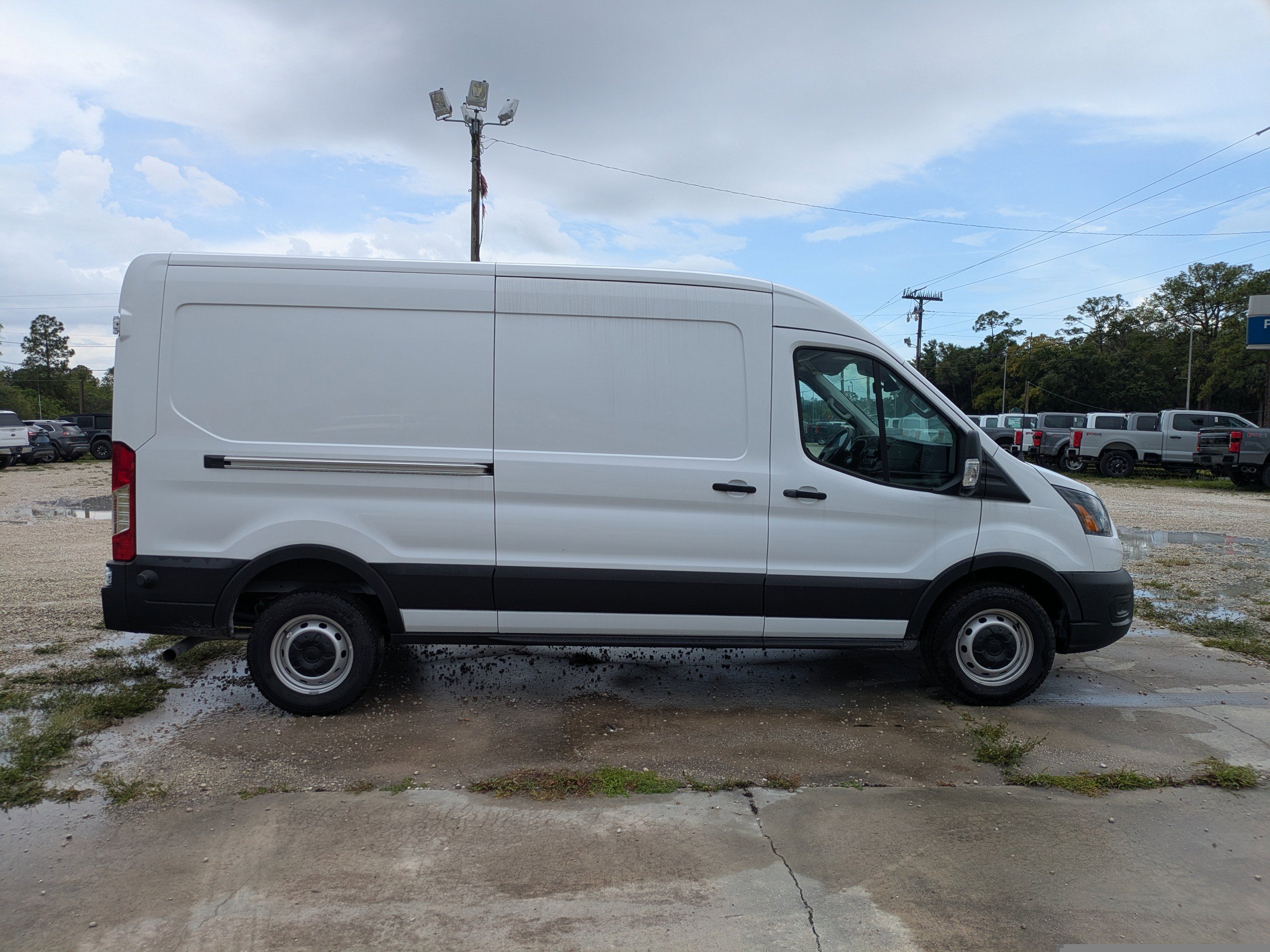 Certified 2024 Ford Transit 250 148 Medium Roof RWD image 3