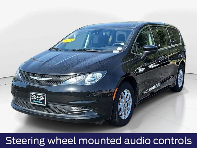 Used 2024 Chrysler Voyager LX FWD image 9