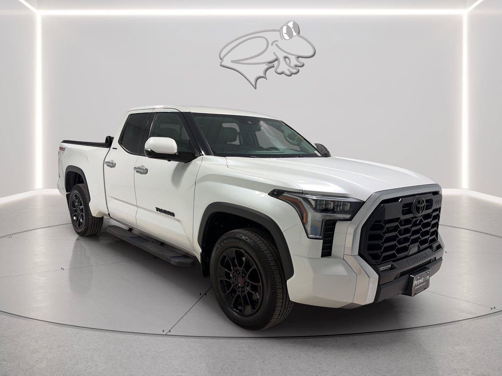 Used 2022 Toyota Tundra Limited w/ TRD Off-Road Package AWD/4WD image 7