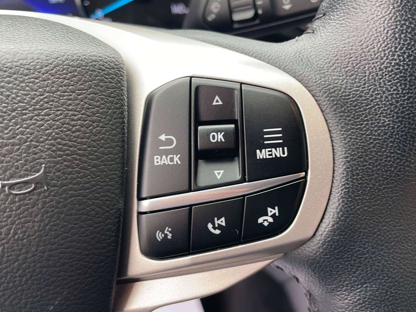 Certified 2023 Ford Explorer XLT w/ Equipment Group 202A AWD/4WD image 16