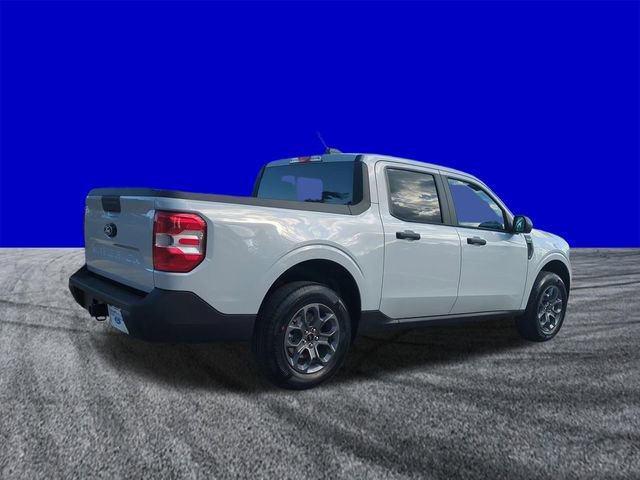 Certified 2025 Ford Maverick XLT image 4