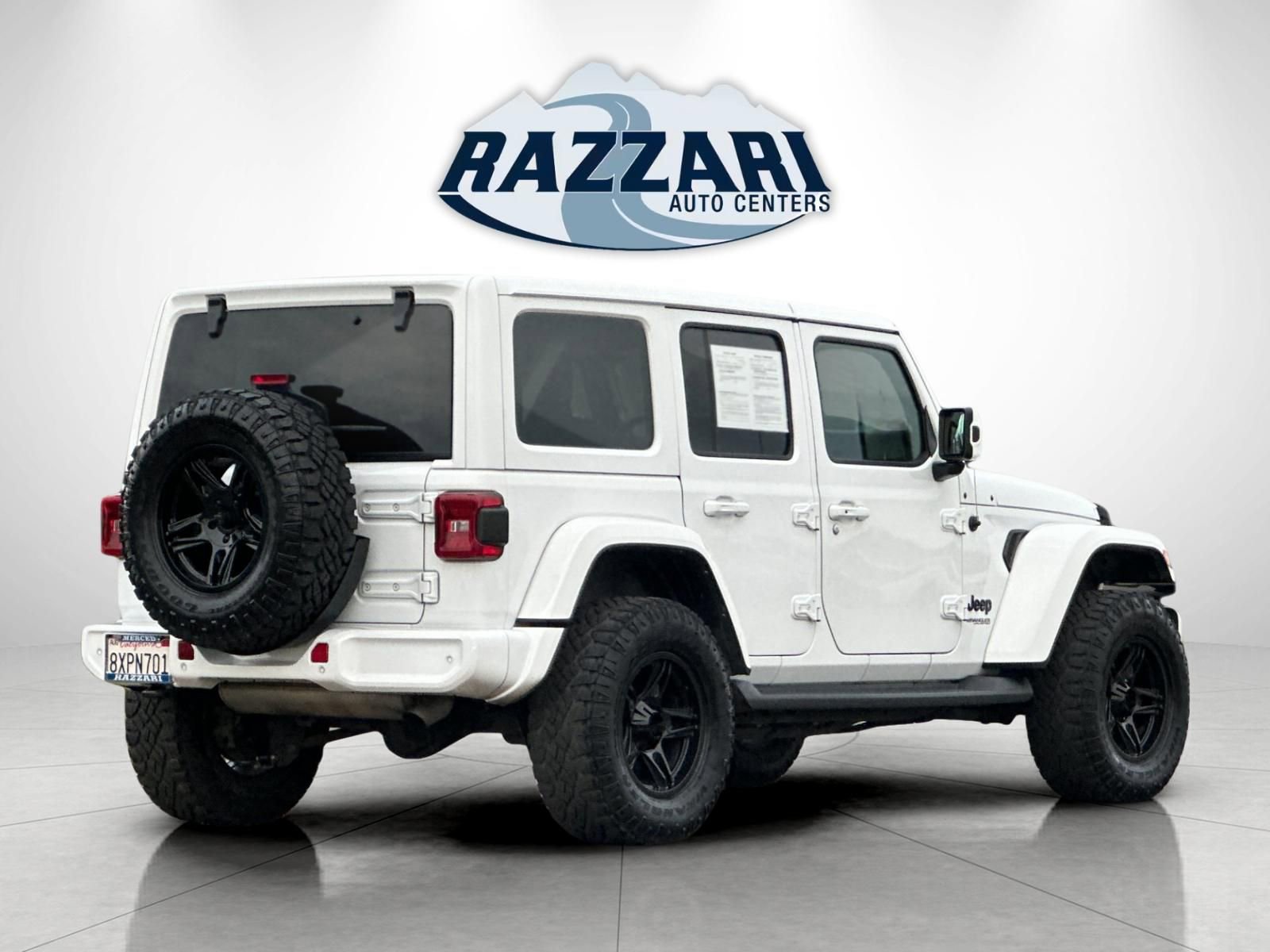 Used 2021 Jeep Wrangler Unlimited Sahara image 3