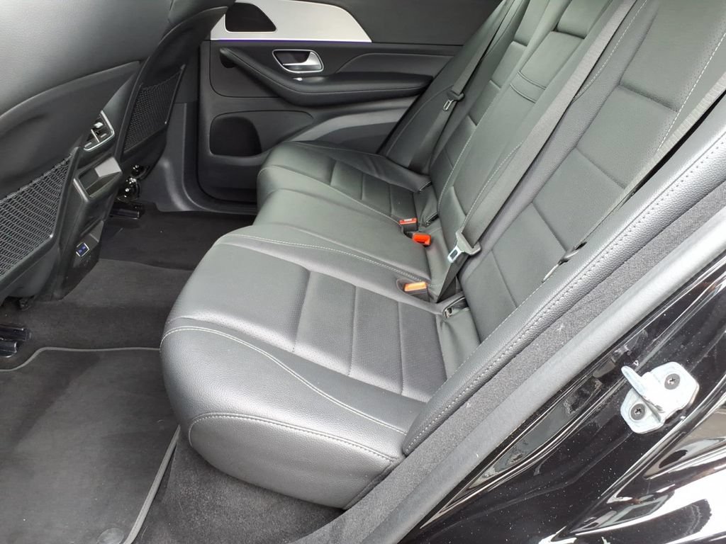 Used 2024 Mercedes-Benz GLE 450e 4MATIC image 11