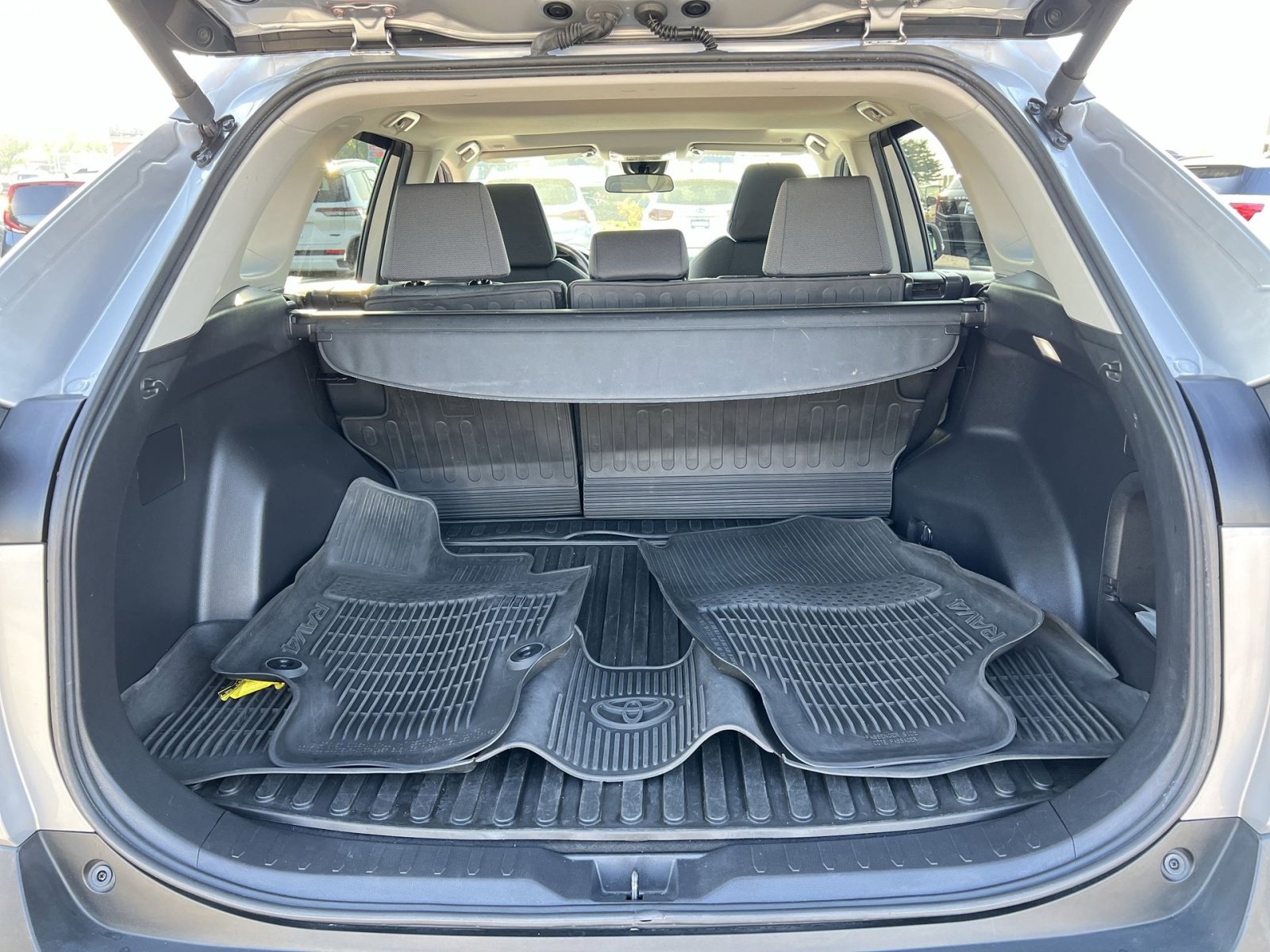 Used 2024 Toyota RAV4 XLE w/ Convenience Package AWD/4WD image 33