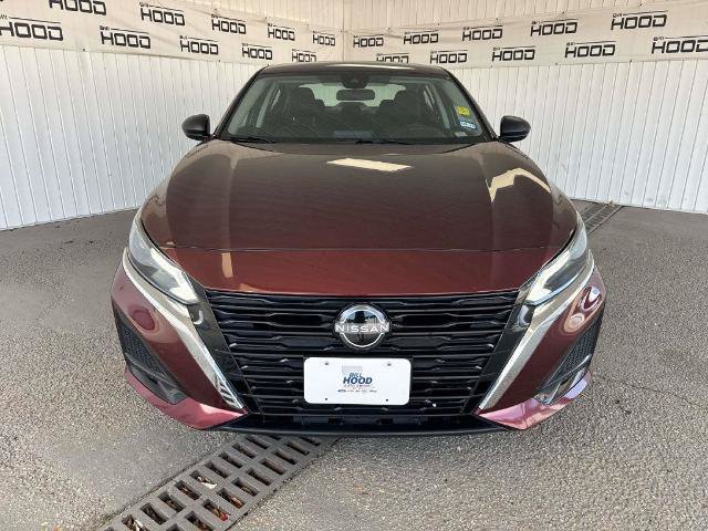 Used 2025 Nissan Altima 2.5 SV FWD image 2