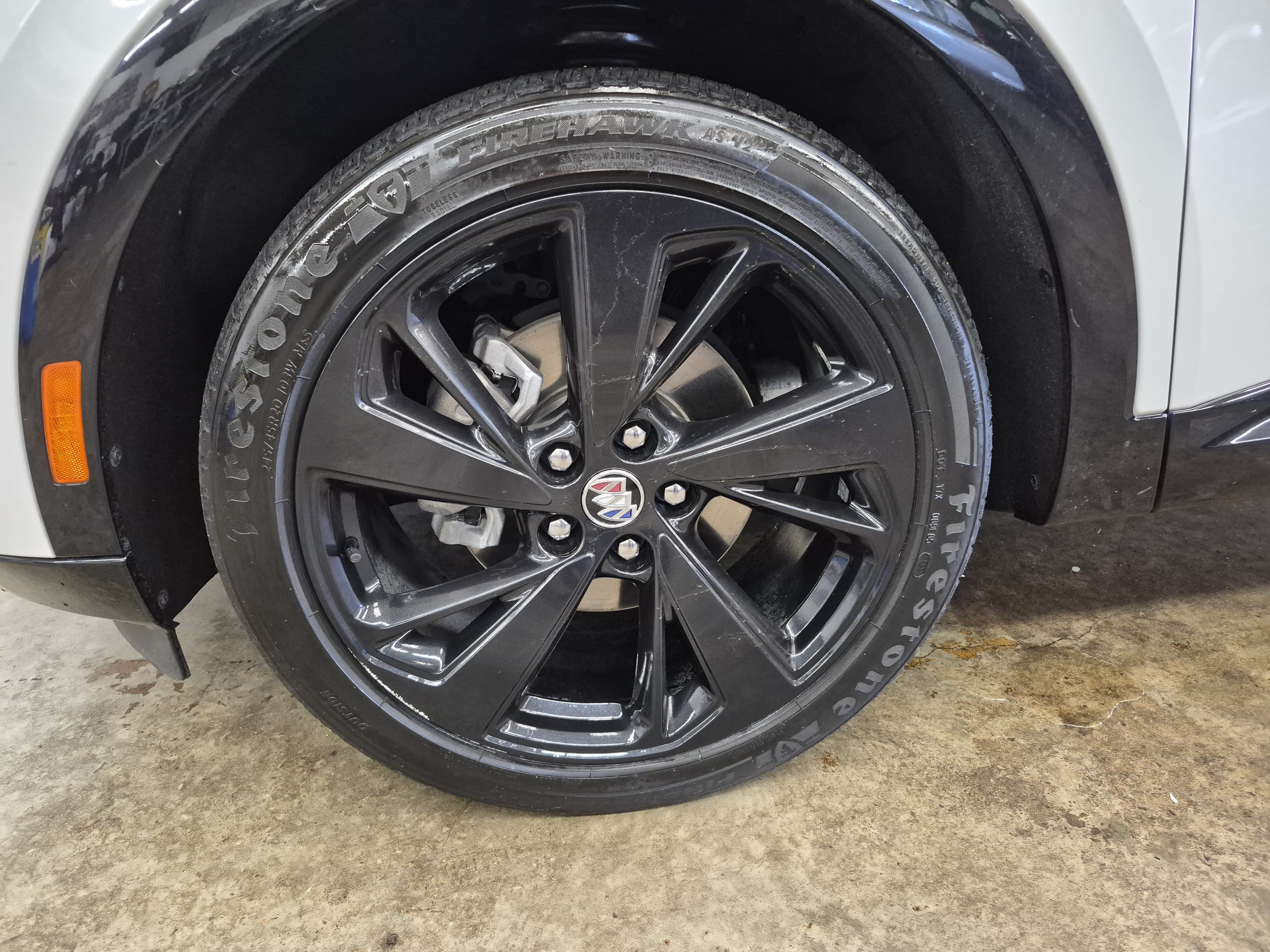 Used 2023 Buick Envision Essence w/ Sport Touring Package FWD image 7