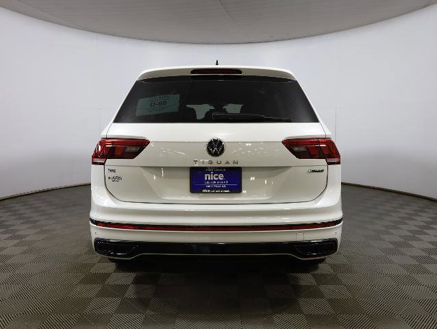 Used 2022 Volkswagen Tiguan SE R-Line image 3