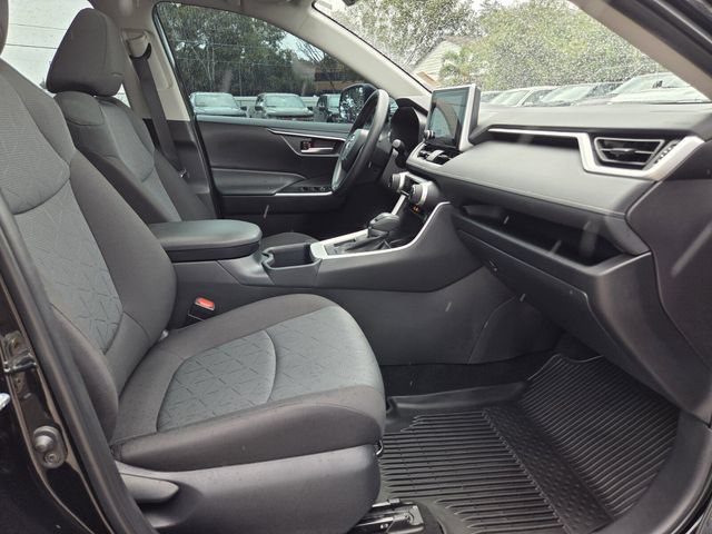 Used 2025 Toyota RAV4 XLE w/ Convenience Package FWD image 18