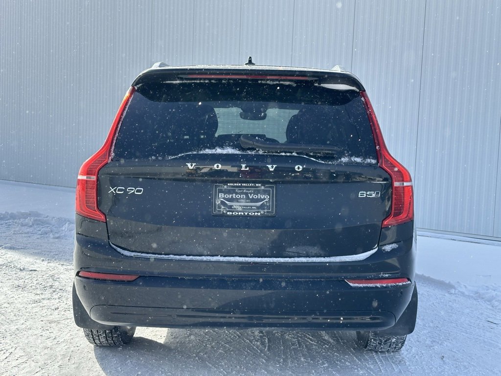 Used 2023 Volvo XC90 B5 Core w/ Protection Package Premier image 2