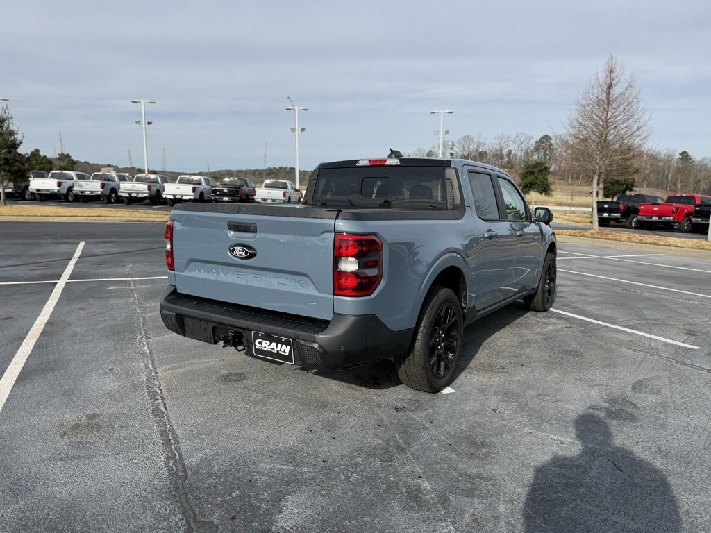 Certified 2025 Ford Maverick Lariat w/ Black Appearance Package image 5