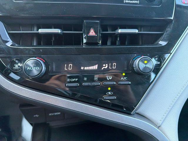 Used 2022 Toyota Camry LE FWD image 18
