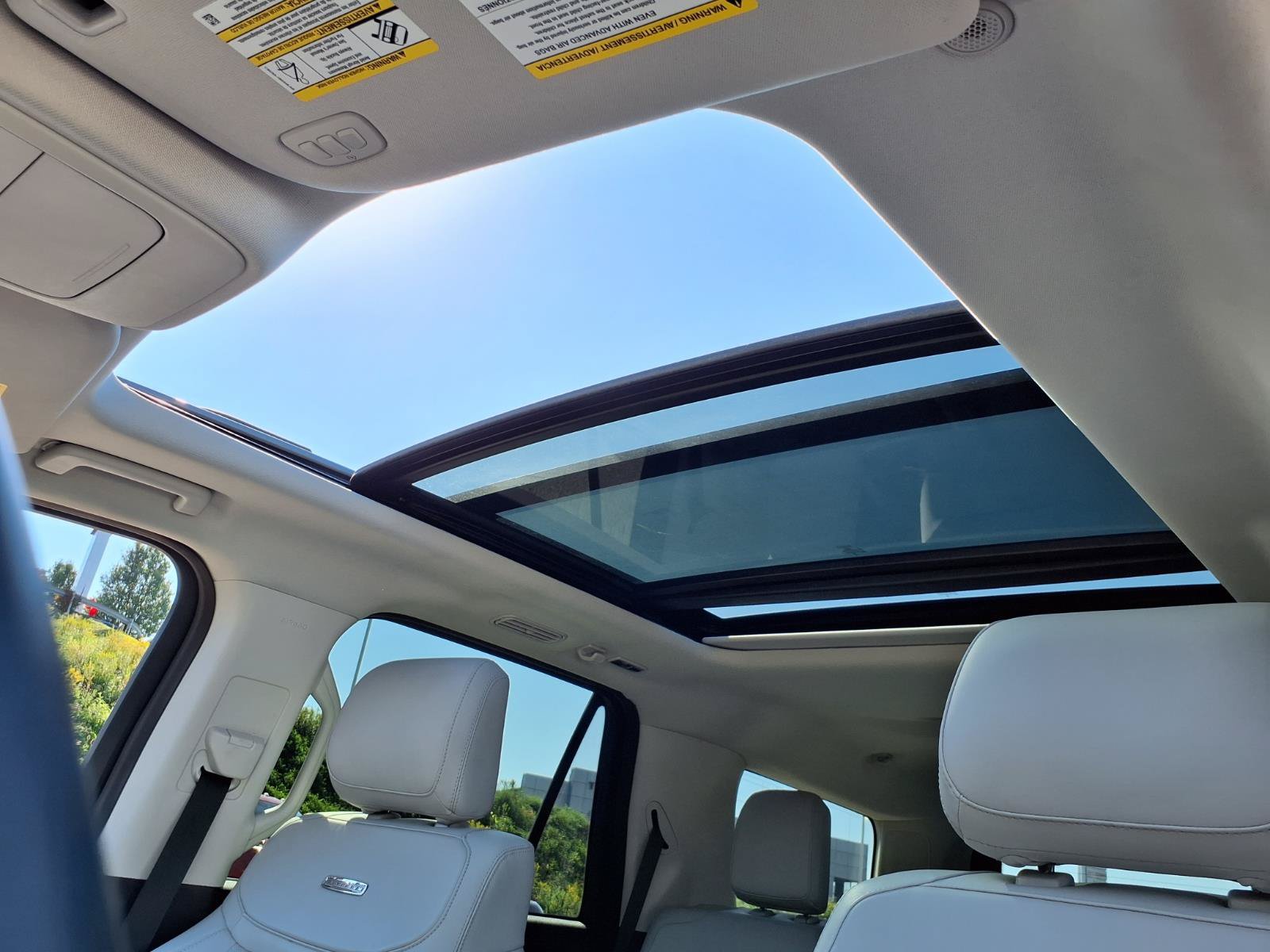 Certified 2025 Ford Expedition Platinum AWD/4WD image 11