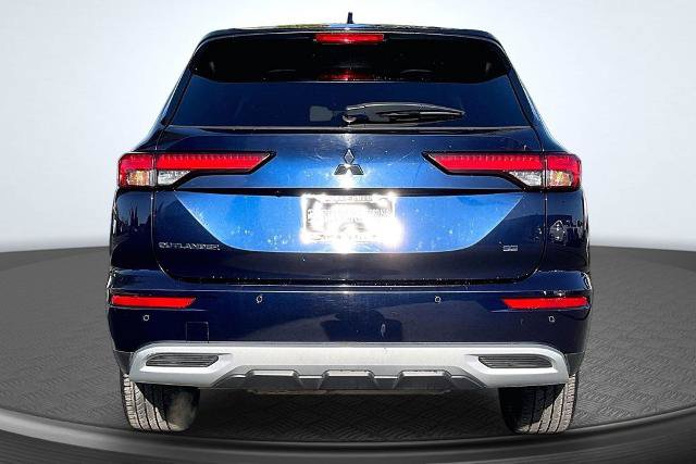 Used 2024 Mitsubishi Outlander SE AWD/4WD image 4