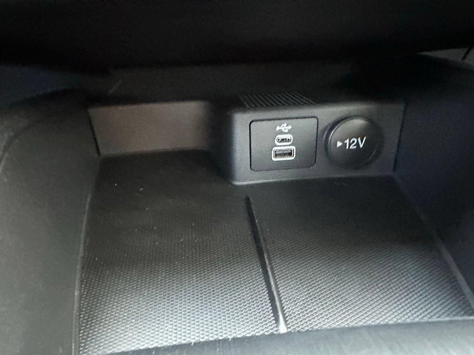 Certified 2025 Ford Escape Active FWD image 16