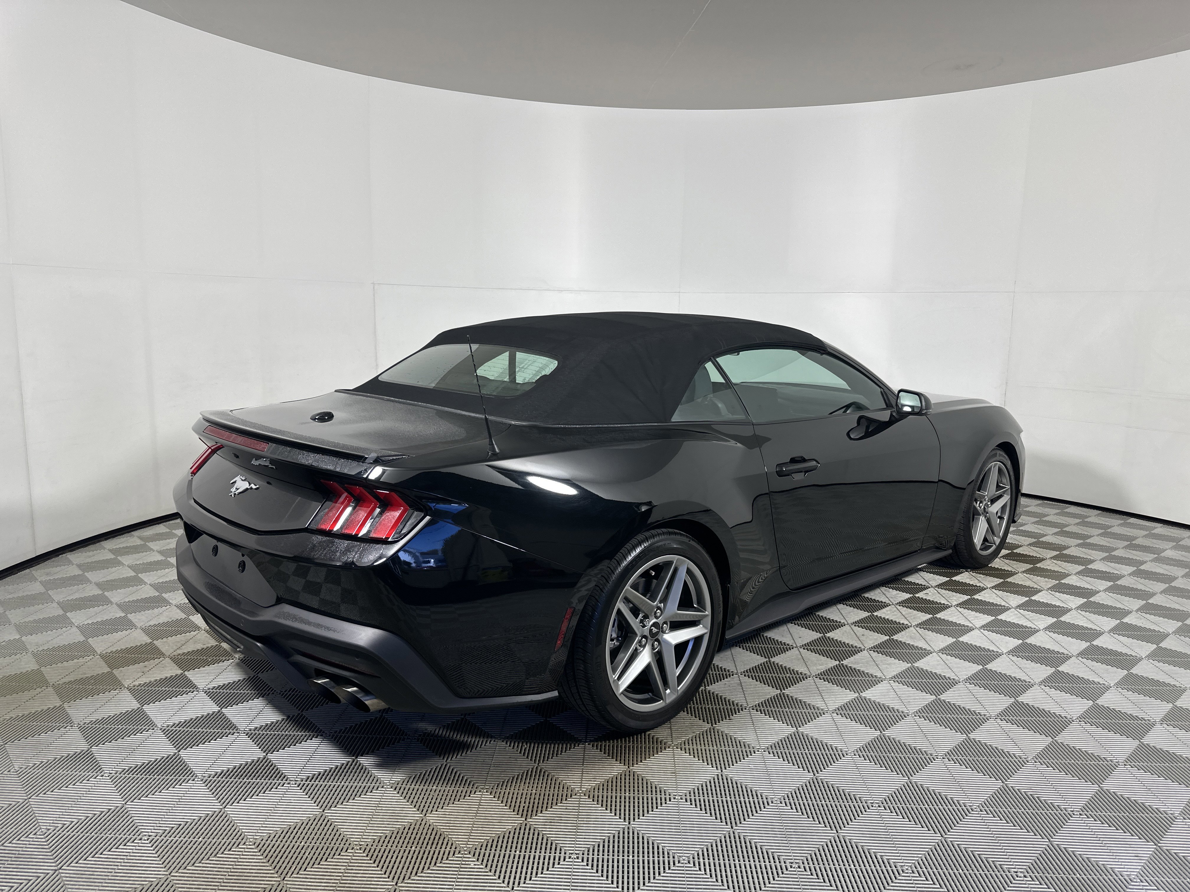 Certified 2024 Ford Mustang Premium image 5