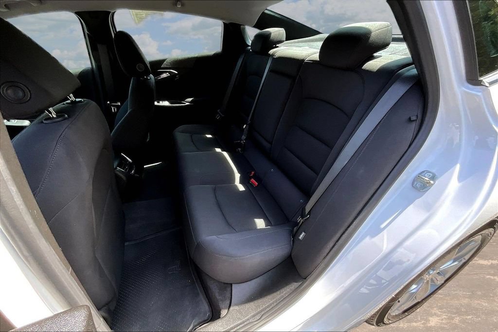 Used 2023 Chevrolet Malibu LT FWD image 24