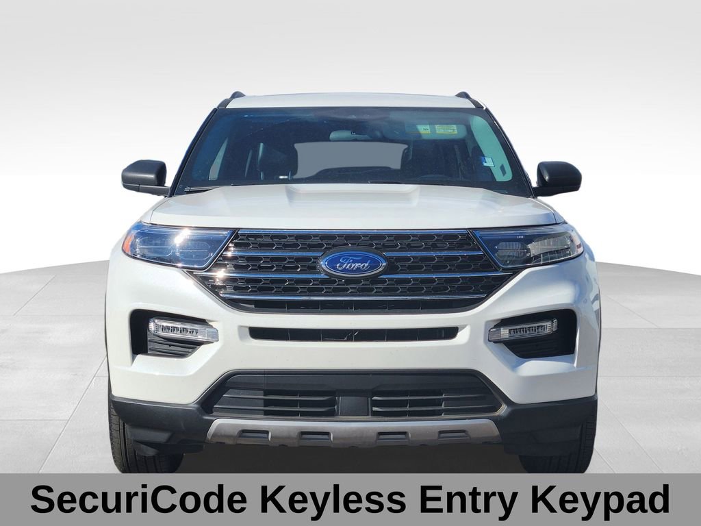Certified 2023 Ford Explorer XLT w/ Equipment Group 202A image 7