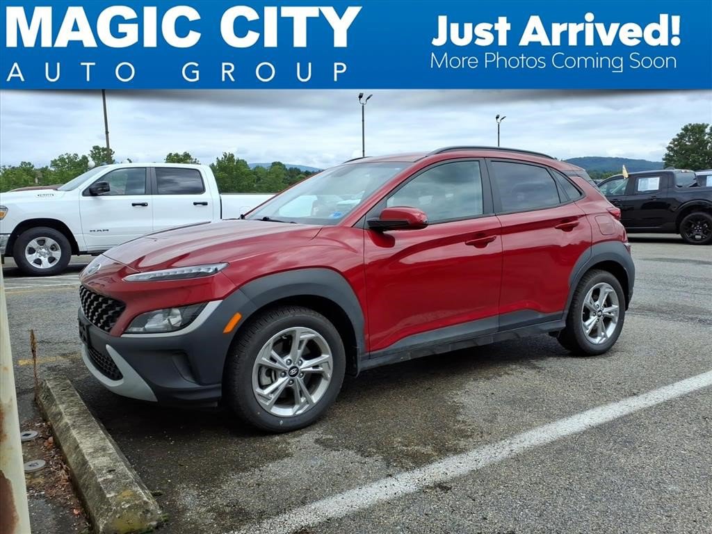 Used 2022 Hyundai Kona SEL w/ Cargo Package AWD/4WD image 1