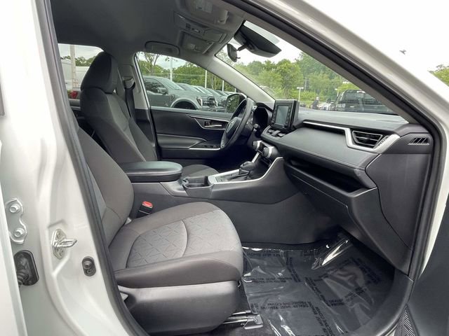 Used 2021 Toyota RAV4 XLE FWD image 27