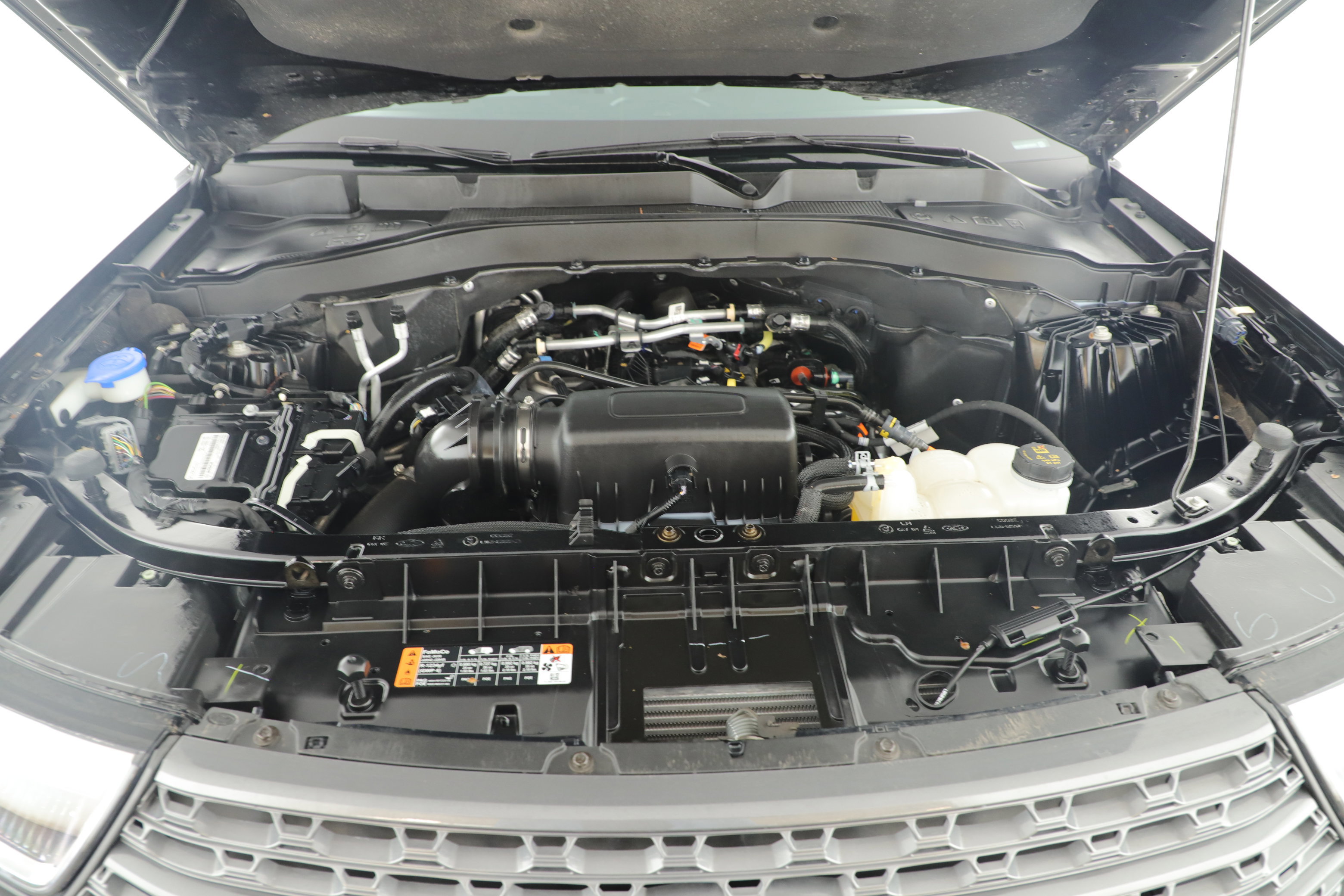 Certified 2024 Ford Explorer XLT w/ Equipment Group 202A image 6