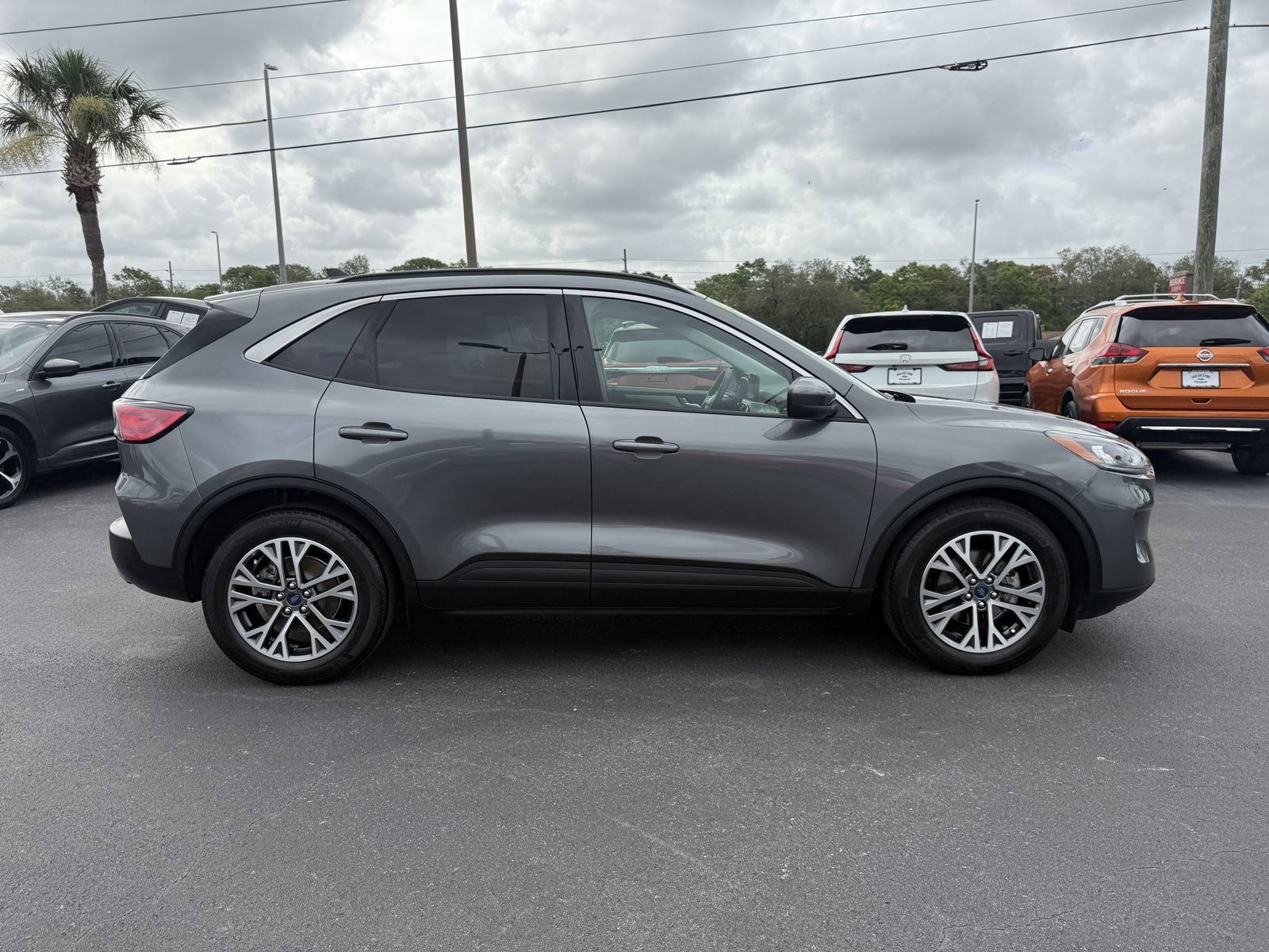 Certified 2022 Ford Escape SEL FWD image 3