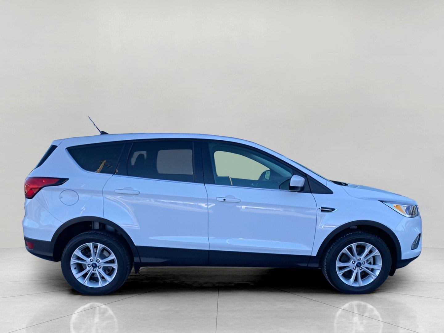 Certified 2019 Ford Escape SE image 5