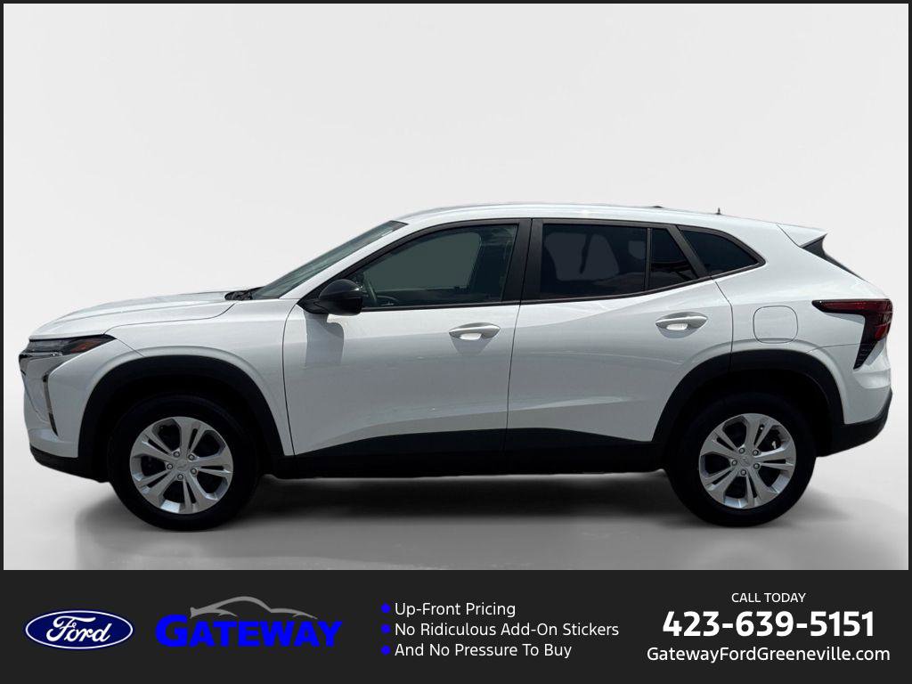 Used 2025 Chevrolet Trax LS