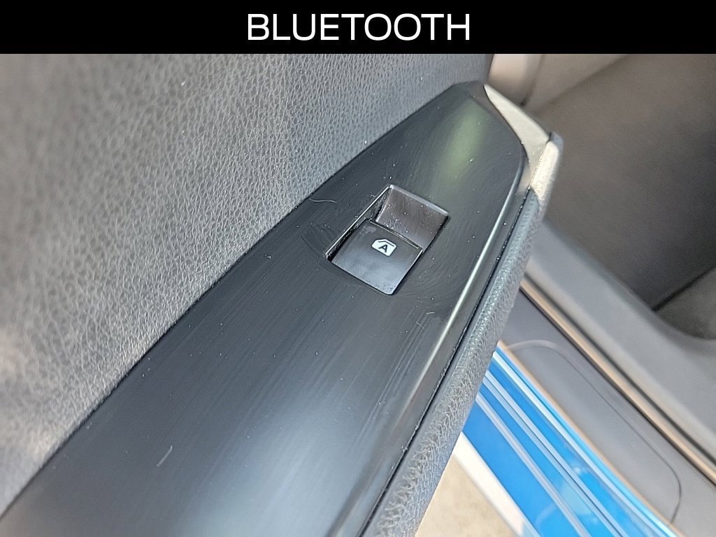 Used 2019 Toyota Camry LE w/ Convenience Package FWD image 11