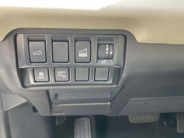 Used 2019 Subaru Ascent Limited w/ Popular Package #3 AWD/4WD image 16