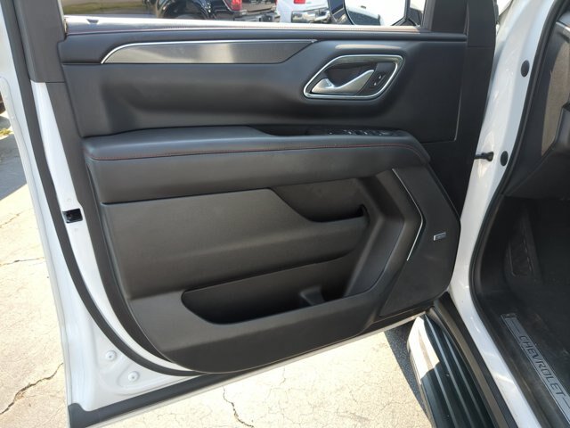 Used 2022 Chevrolet Tahoe RST w/ Sport Performance Package AWD/4WD image 13