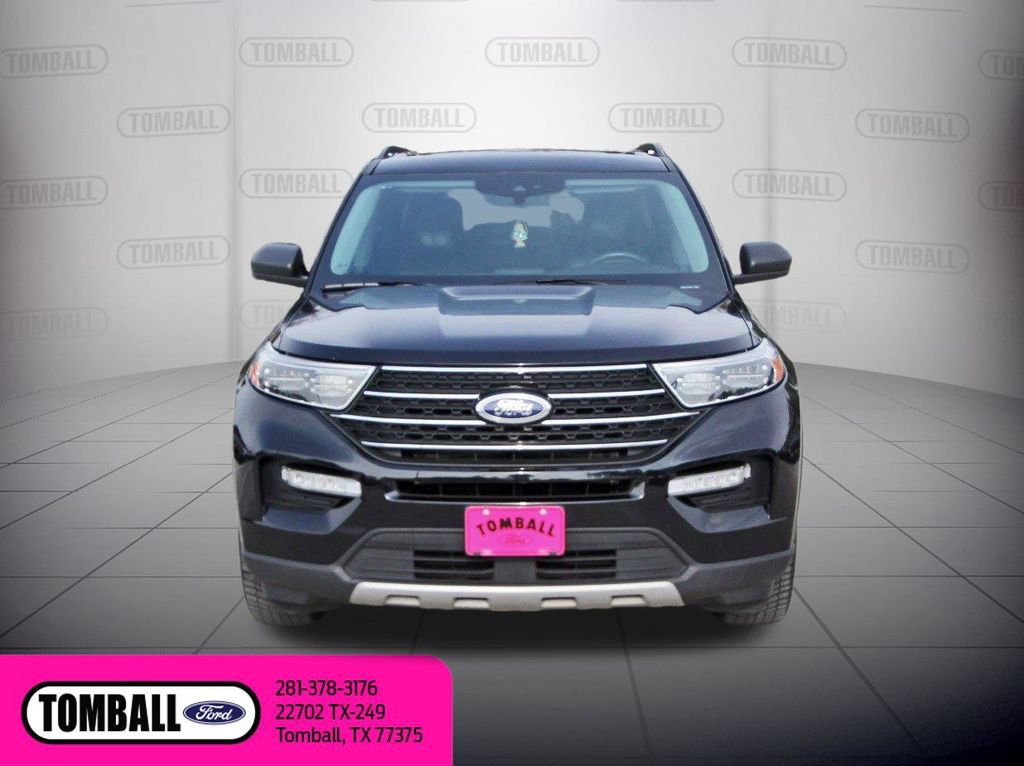 Certified 2023 Ford Explorer XLT w/ Equipment Group 202A AWD/4WD image 2