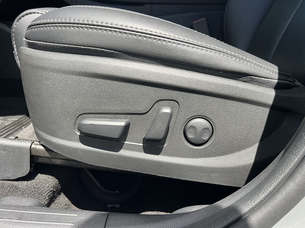 Used 2023 Hyundai Santa Fe XRT AWD/4WD image 29