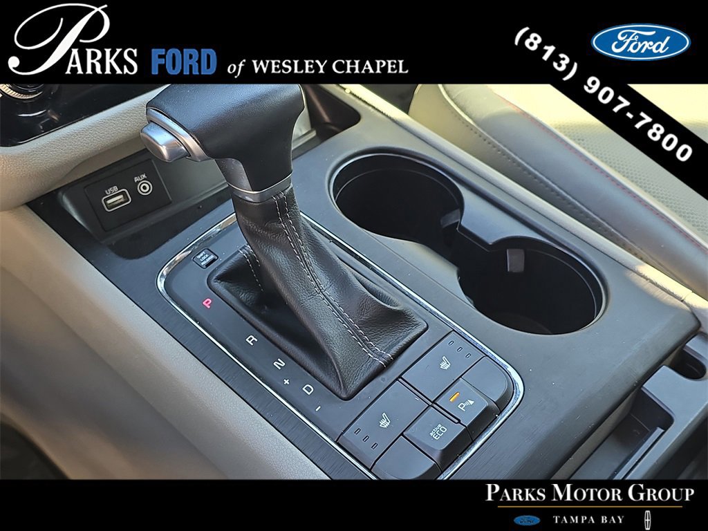 Used 2017 Kia Sedona LX w/ LX Essentials Premium Package image 24