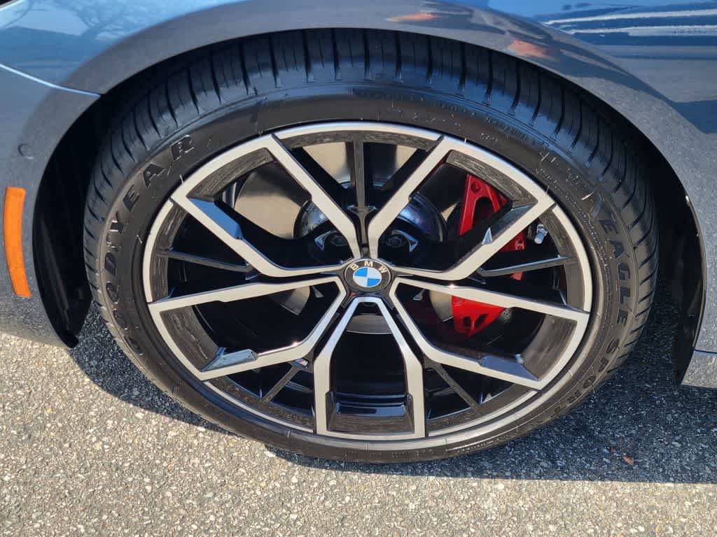 Used 2023 BMW 530i w/ M Sport Package RWD image 9