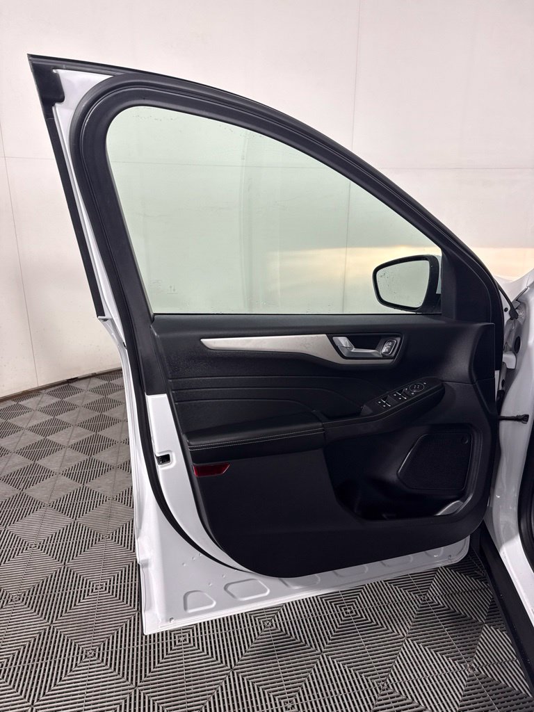 Certified 2022 Ford Escape SEL AWD/4WD image 14