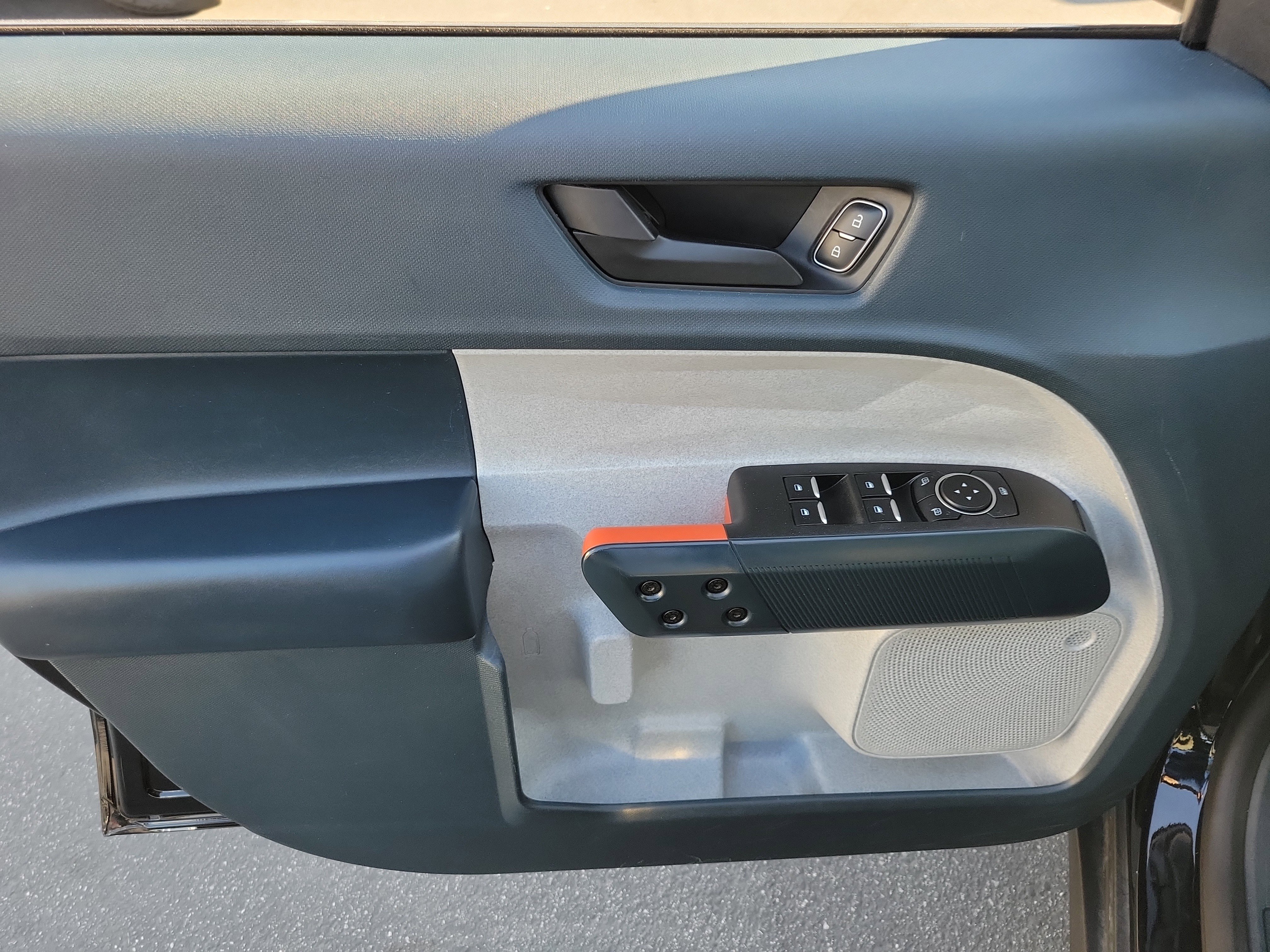 Certified 2024 Ford Maverick XLT FWD image 9