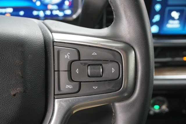 Used 2023 Chevrolet Silverado 1500 LT AWD/4WD image 23