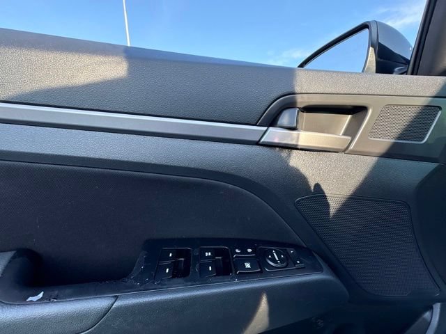 Used 2018 Hyundai Elantra SEL FWD image 11