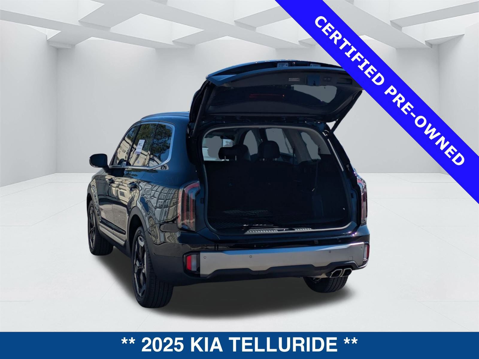 Used 2025 Kia Telluride EX image 3