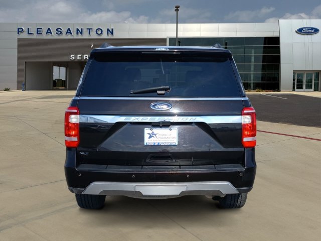 Certified 2021 Ford Expedition XLT RWD image 4