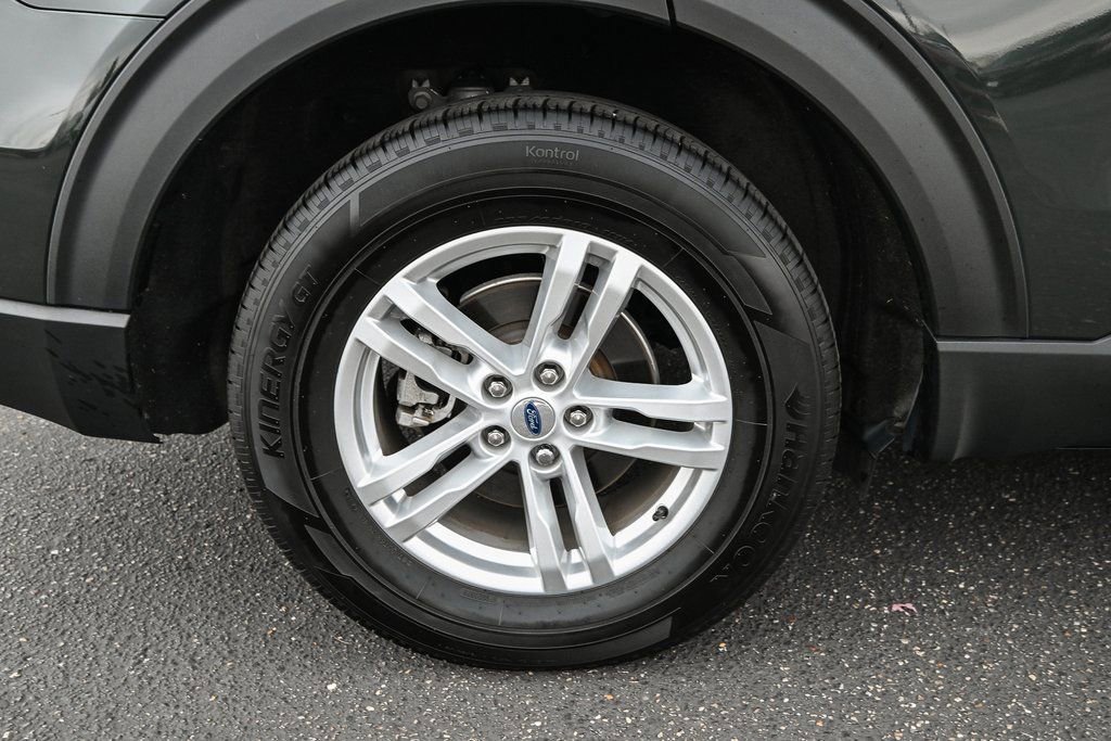 Certified 2023 Ford Explorer XLT w/ Equipment Group 202A image 17