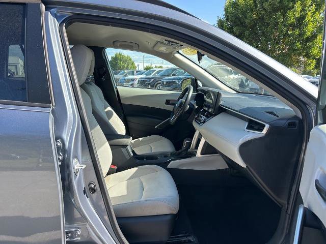 Used 2023 Toyota Corolla Cross LE image 31