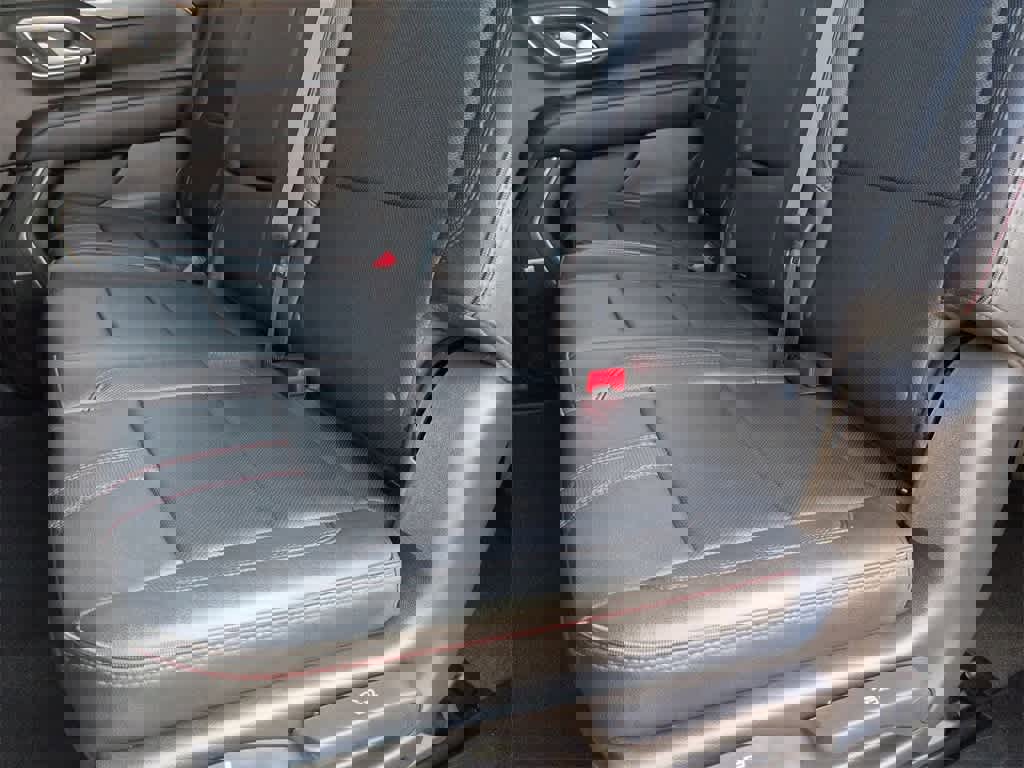 Used 2022 Chevrolet Suburban RST image 20