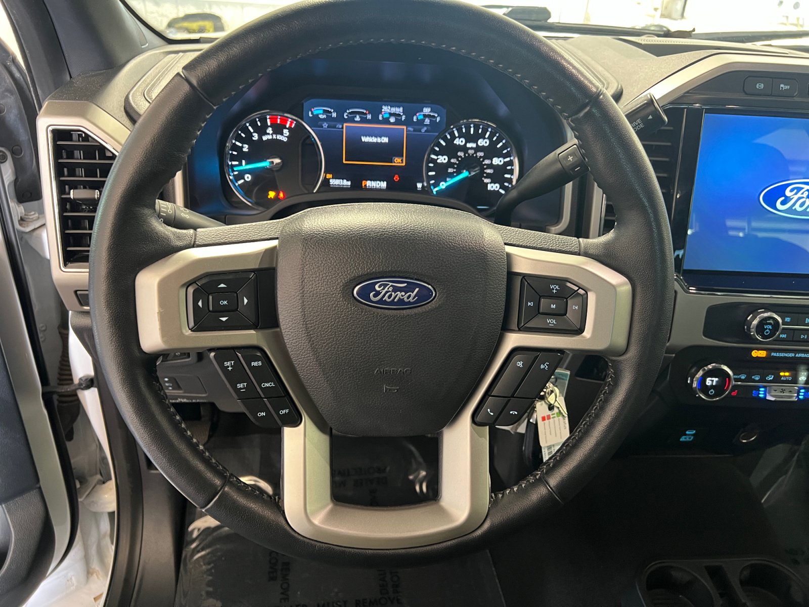 Certified 2022 Ford F350 Lariat w/ Chrome Package AWD/4WD image 9