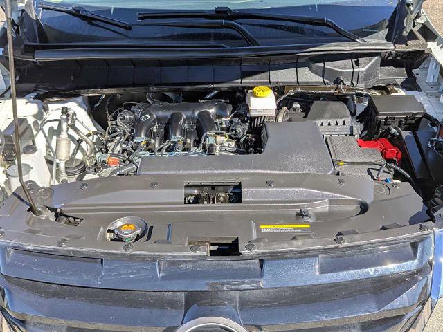 Used 2025 Nissan Pathfinder SV image 17